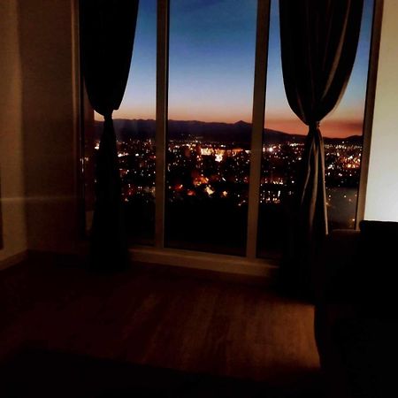 Skopje Sky City 19Th Floor Twin & 12Th Floor & 25Th & 33 Floor Apartments & With Pool & Spa & Gym & Parking Included In Price Exterior foto
