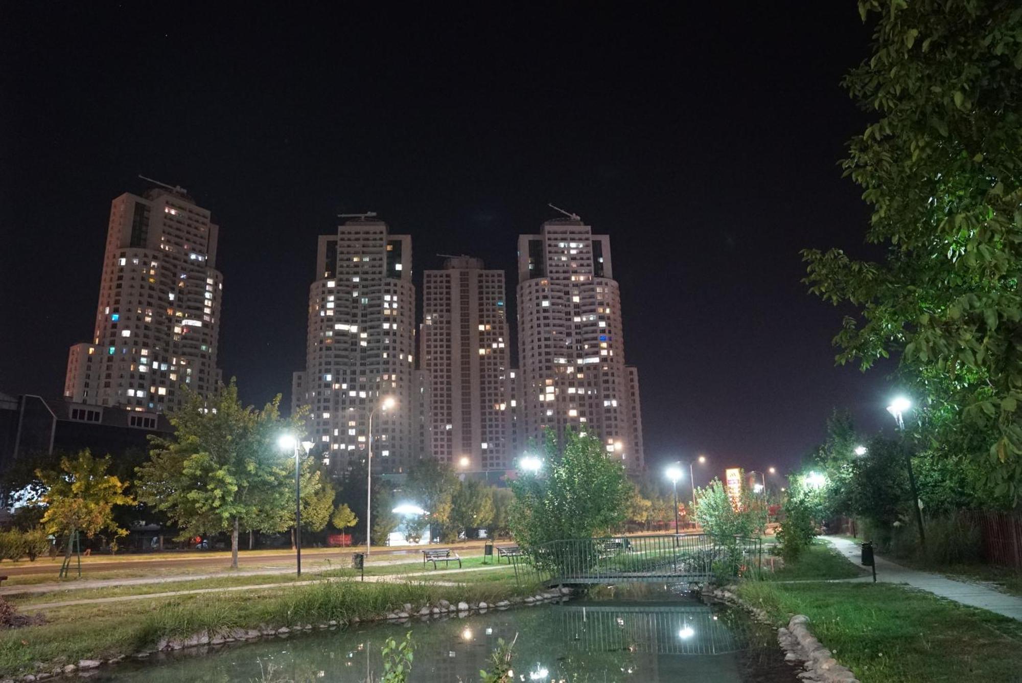 Skopje Sky City 19Th Floor Twin & 12Th Floor & 25Th & 33 Floor Apartments & With Pool & Spa & Gym & Parking Included In Price Exterior foto