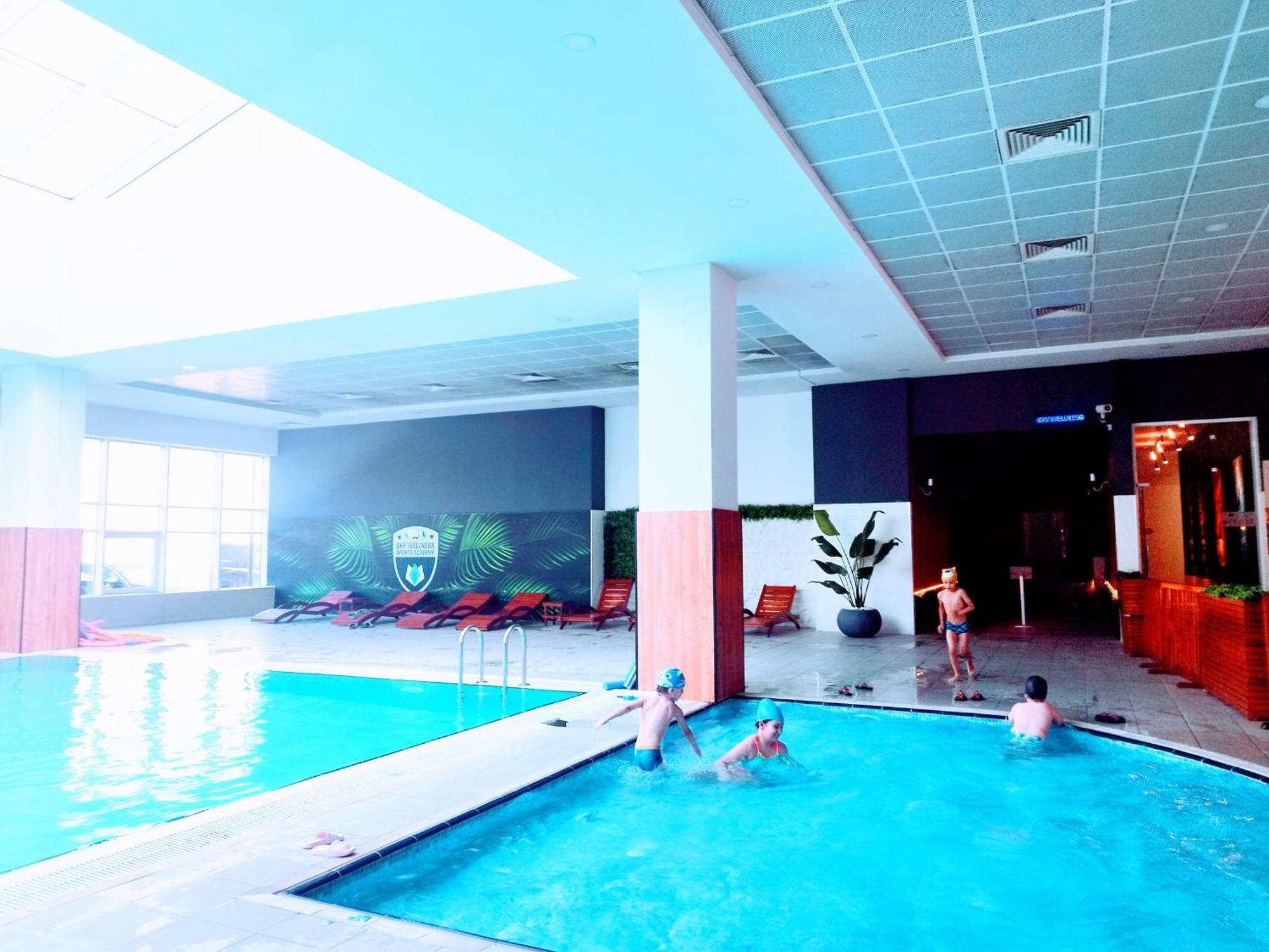 Skopje Sky City 19Th Floor Twin & 12Th Floor & 25Th & 33 Floor Apartments & With Pool & Spa & Gym & Parking Included In Price Exterior foto